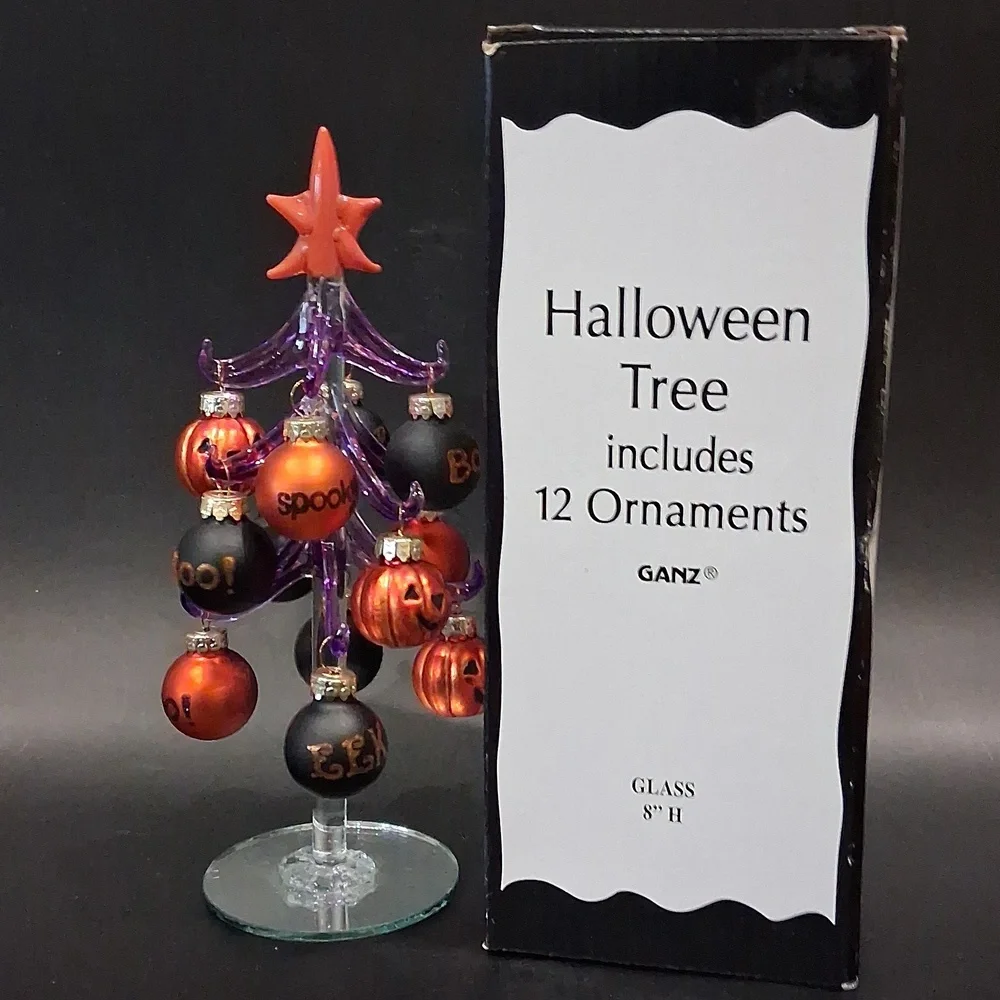 HALLOWEEN Tree 8